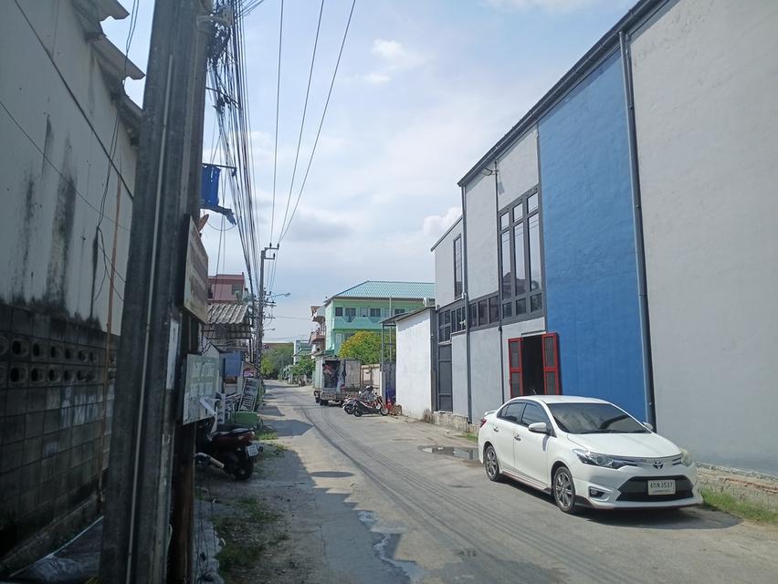 ที่ดินพร้อมสิ่งปลูกสร้าง ผังเมืองสีแดง 9