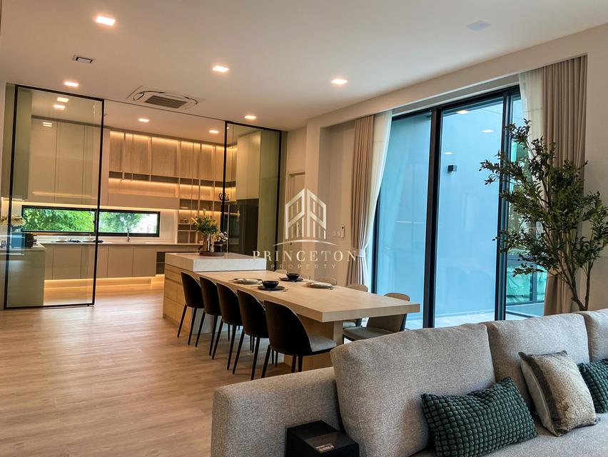 Luxury House for rent VIVE Krungthep Kreetha ให้เช่าบ้านเดี่ยว วีเว่ กรุงเทพกรีฑา ติดโรงเรียน Wellington 3