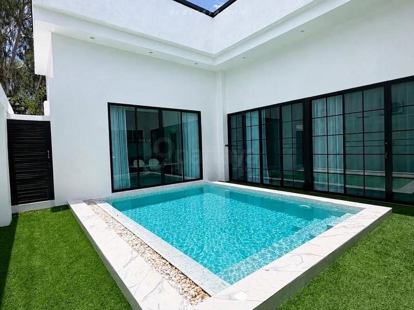 For Sale — Luxury Modern Marble Pool Villa in PattayaLuxury pool villa for sale in Pattaya, Modern Marble style. Sold with an existing yearly tenant 7