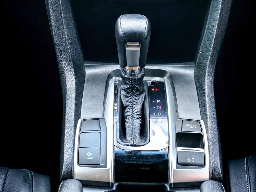 ขาย HONDA CIVIC 1.8 EL โฉม FC ปี 2017 เลขไมล์ 160,000 กม. 13