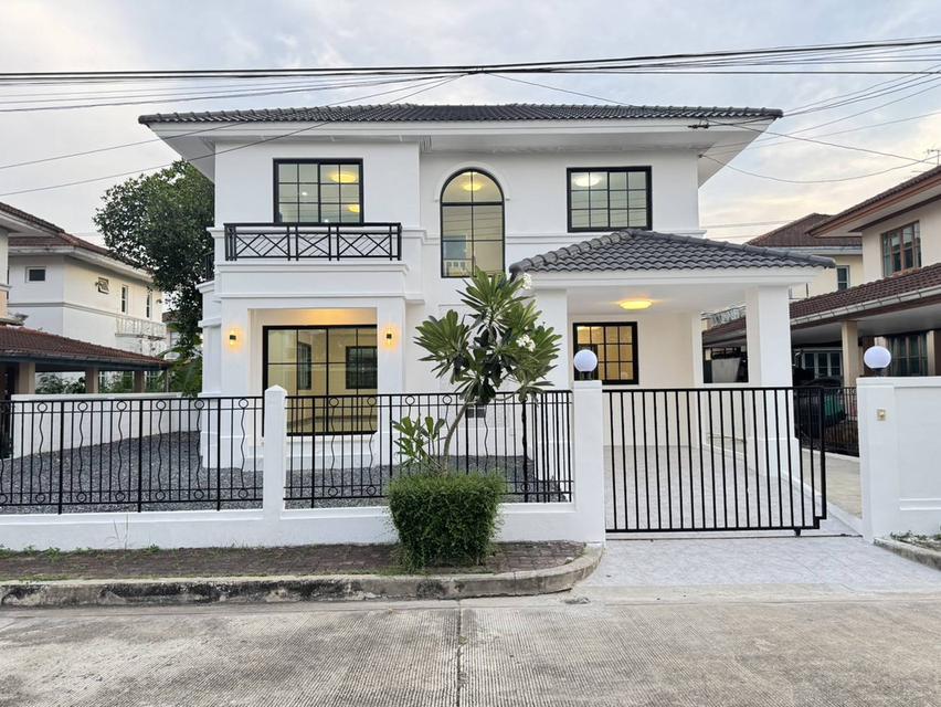 หมู่บ้านมัณฑนา2 ศรีนครินทร์ ซอยศรีด่าน22 1