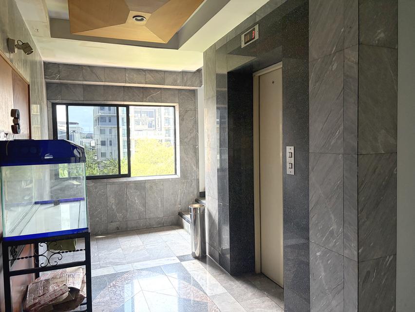 ให้เช่าอาคารสำนักงาน ทำเลศรีนครินทร์ 40 (ตรงข้าม Seacon Square /Paradise park / BTS สวนหลวง ร.9) 7