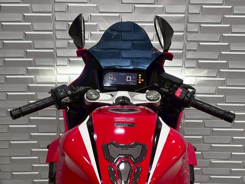 CBR650R