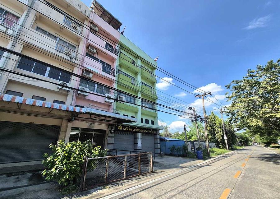 ให้เช่าตึก 4.5 ชั้น พหลโยธิน 54/4 แยก 3 3