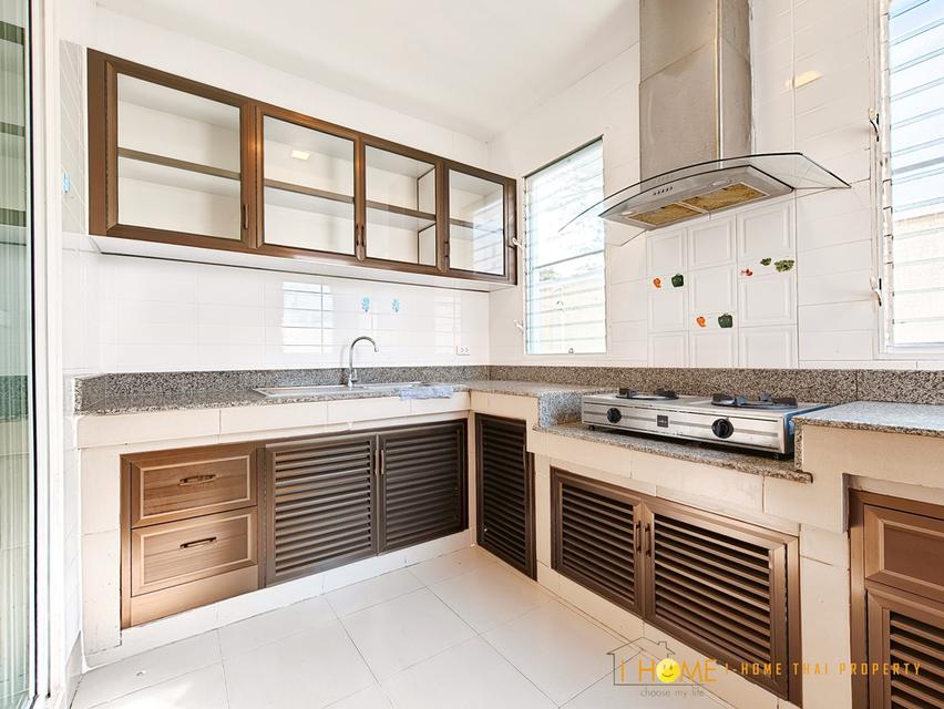 🏡 ให้เช่าบ้านเดี่ยวหลังใหญ่ 114 ตรว. 3 นอน 1 ทำงาน 1 แม่บ้าน 52,000.-/เดือน (รวมส่วนกลาง) ✨ 12