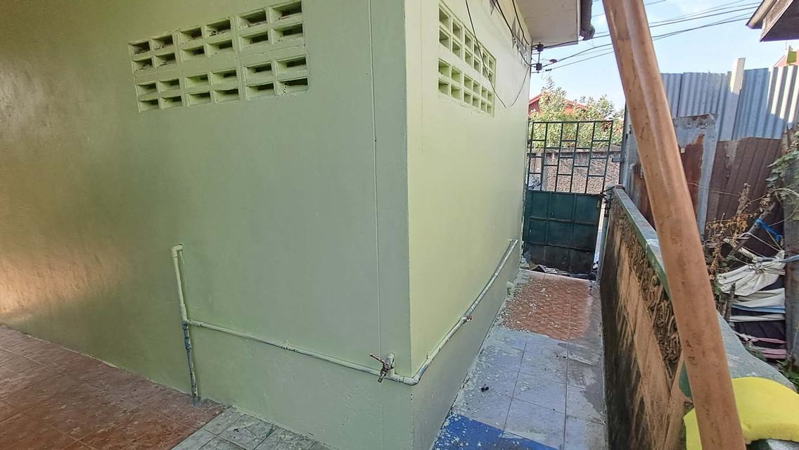 บ้าน 2 หลังบางน้ำเปรี้ยวให้เช่ารายเดือนราคาเพียง 5,000 บาทต่อเดือน 9