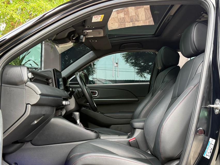 😍 2022 HONDA HRV eHEV RS 😍 รถมือเดียวออกป้ายแดง สภาพป้ายแดง วิ่งน้อยเพียง 60,000 กม รถไม่เคยมีอุบัติเหตุครับ 13
