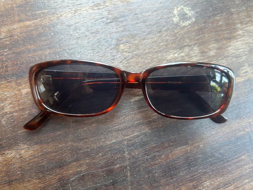 Vtg Sunglasses. 1