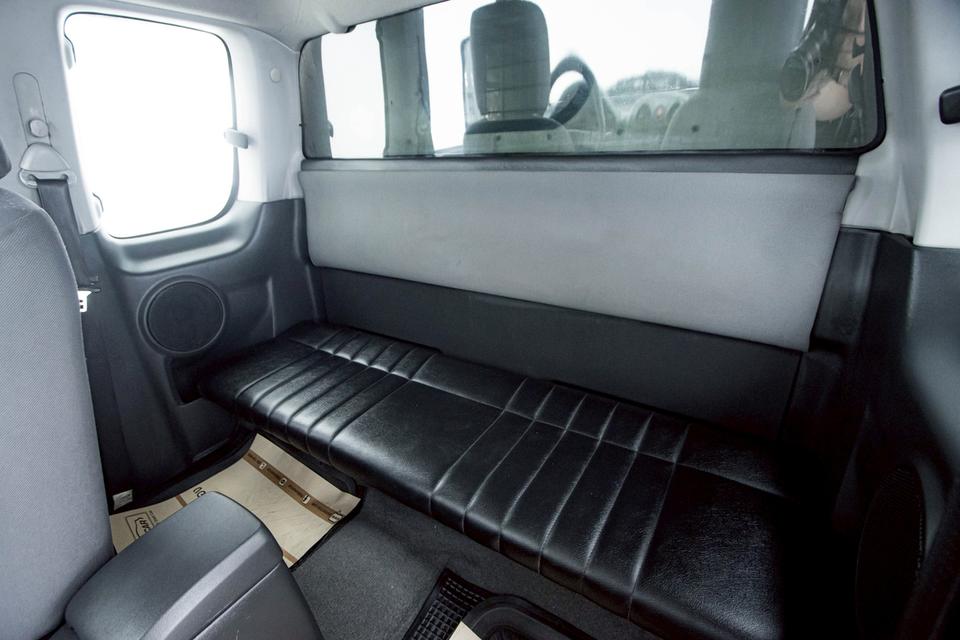 ISUZU D-MAX 2.5 SX SPACE CAB 2010  6