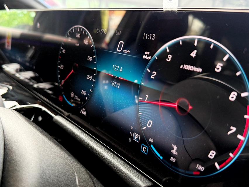 2024 BENZ GLA 200 AMG รถมือเดียวออกป้ายแดง เลขไมล์ 16,000 กม สภาพป้ายแดง รถไม่เคยมีอุบัติเหตุครับ 13