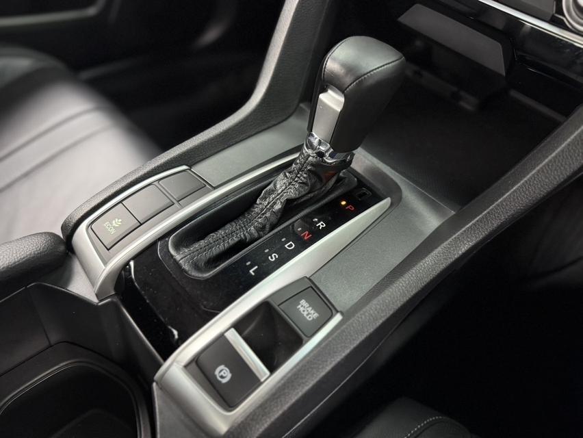(แจ้งรหัสรถ WRT8571) 2017 HONDA CIVIC, 1.8 EL โฉม FC-FK ปี16-21 รูปที่ 11