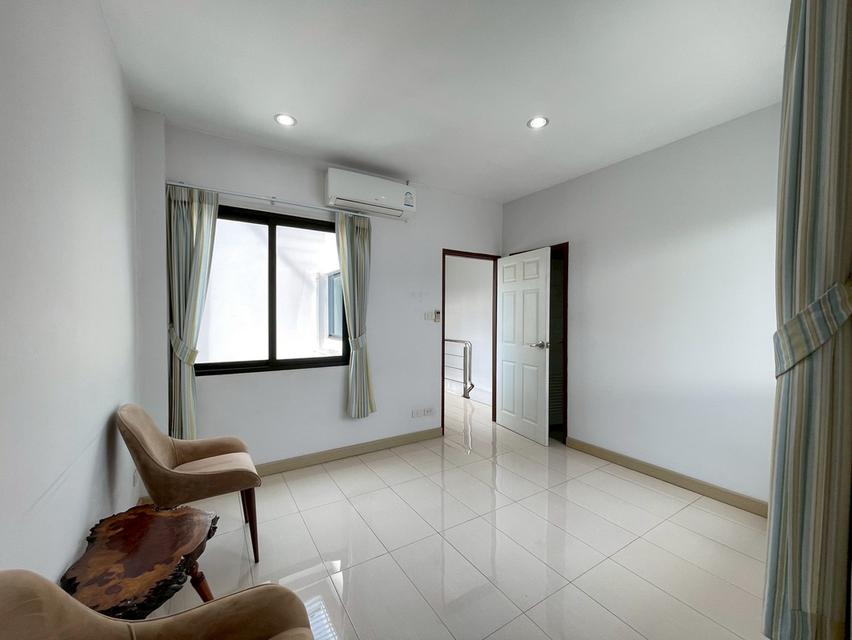 ขาย ทาวน์ โฮม 3ชั้น ลาดพร้าว 18 แยก 4 พื้นที่ 33ตารางวา  5