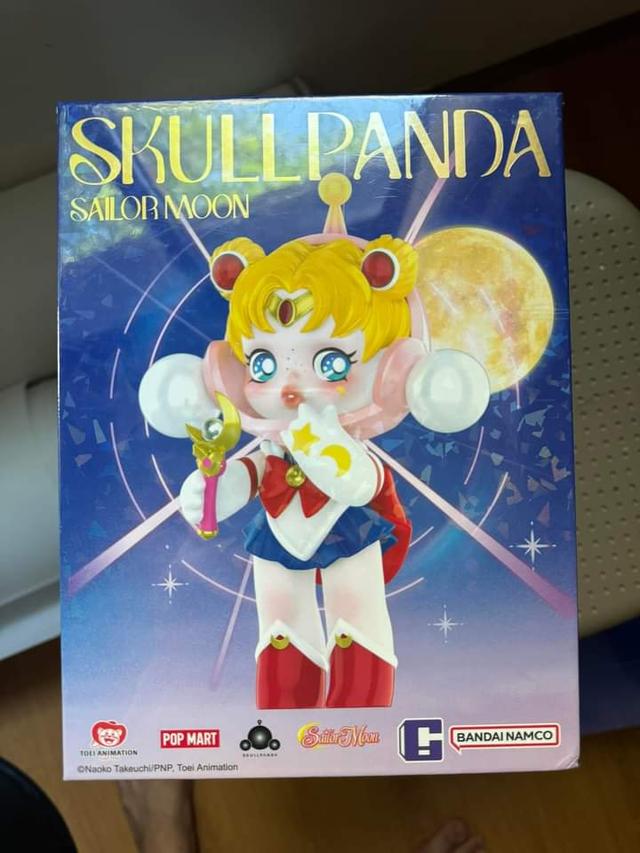 POPMART SKULLPANDA x Sailor Moon Figure. 18 cm.  2
