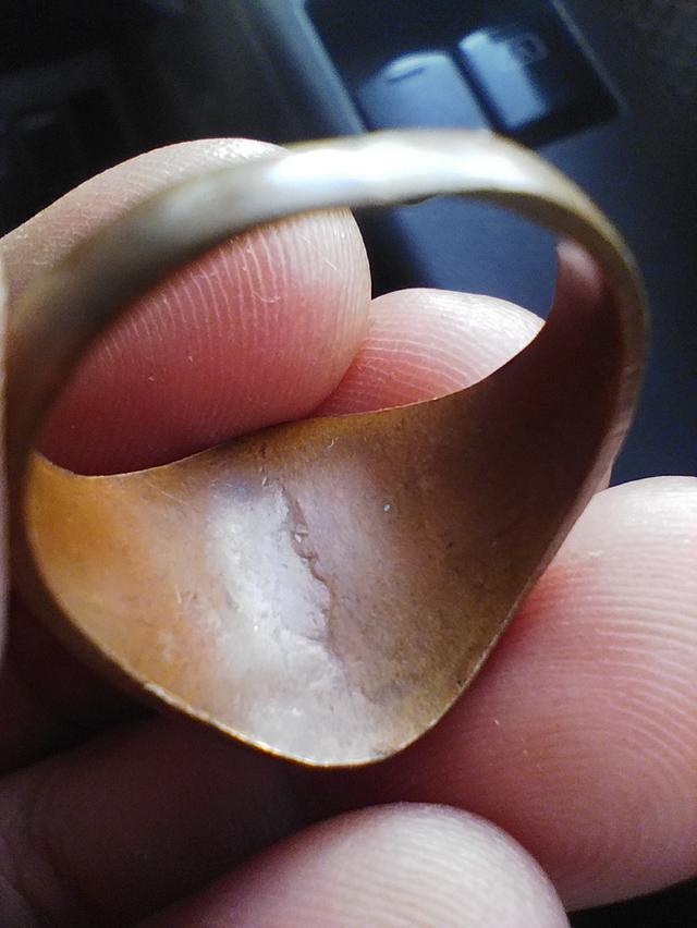 แหวนพระครูสุเทพจันทสาร วัดปราสาทเทพนิมิต