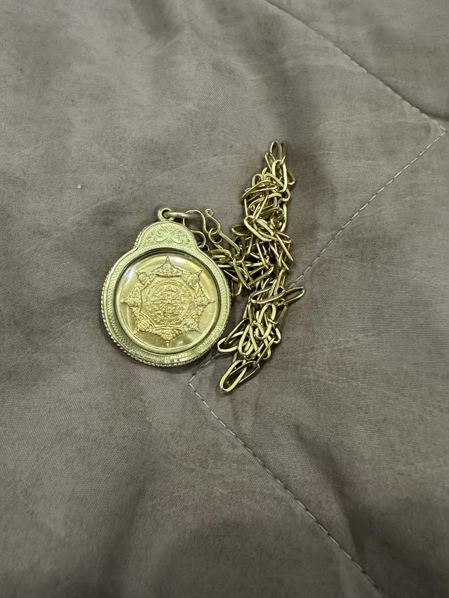 สร้อยพร้อมพระปิดตาไม่ทราบที่