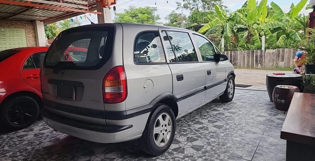 Chevrolet Zafira มือ 2  3