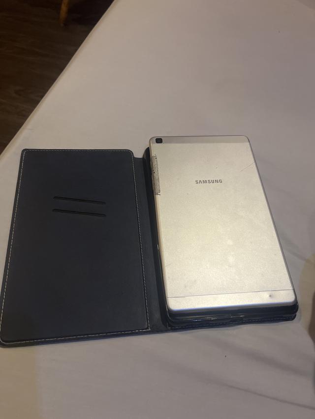 Samsung  กาแล็คซี่ Tab8 รูปที่ 2