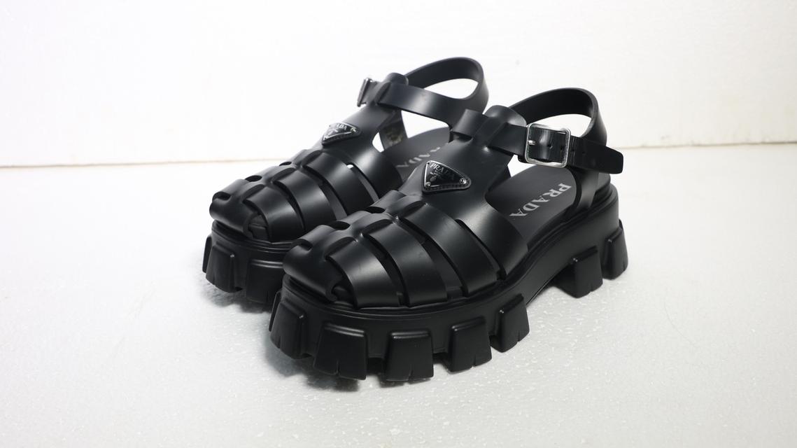 รองเท้า PRADA S.40 สภาพสวยงาม