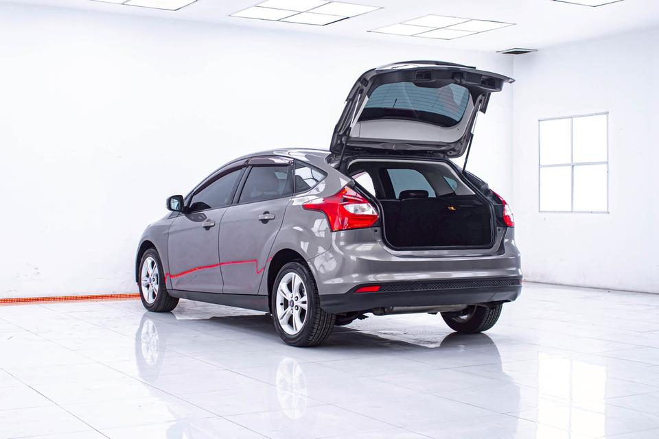 FORD FOCUS 1.6 SPORT TREND 5DR 2014 5
