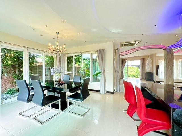 ลัดดารมย์ MRT บางรักน้อยท่าอิฐ 3 กม.ให้เช่าฅฤหาสน์ สุดหรู 5นอน 4 น้ำ ราชพฤกษ์ รัตนาธิเบศร์ 132 ตร.วา.350 ตร.ม.ทำเลศักยภา 6