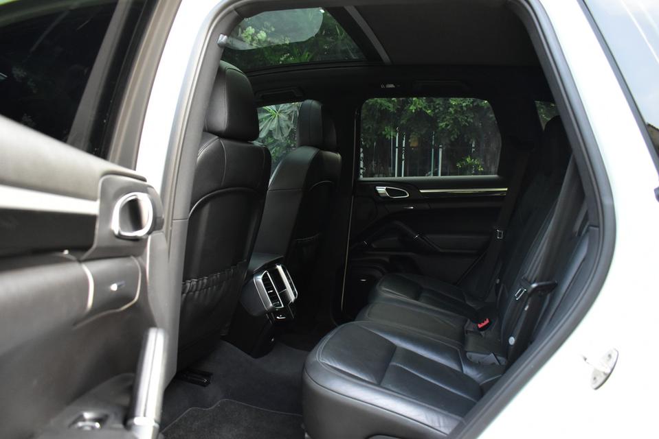 Porsche Cayenne 3.0D V6 auto รถสวยมาก ไมล์ 72,000 กม. โทร.0922639576 เอ๋  10