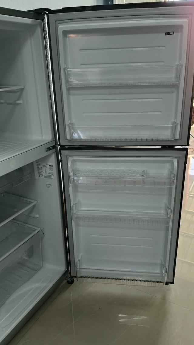 ตู้เย็น  6.5คิว 4500บาท 5