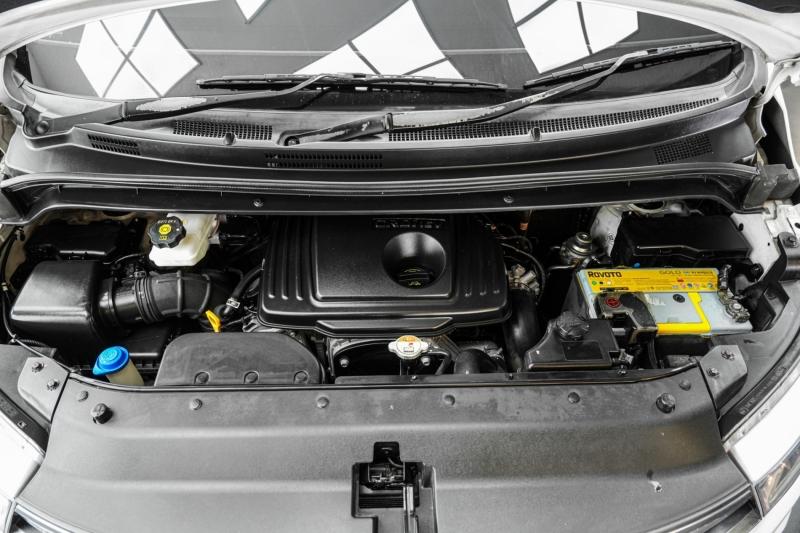 2019 HYUNDAI GRAND STAREX 2.5 VIP สีขาว ดีเซล ไมล์ 113602 กม. 16