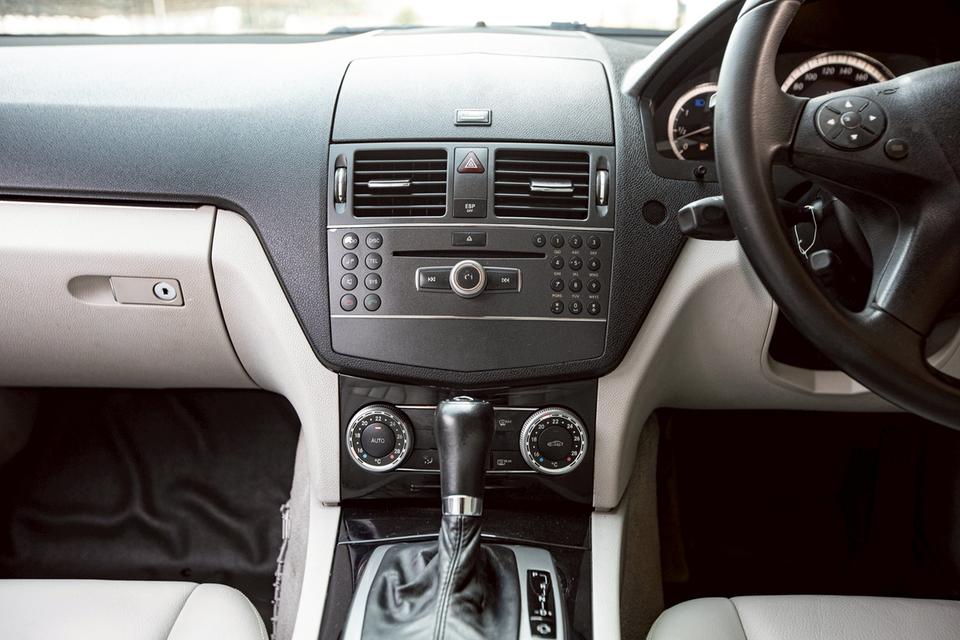 BENZ C200 KOMPRESSOR ปี 2010 สีเทา สวยสภาพดีมากๆ รูปที่ 15