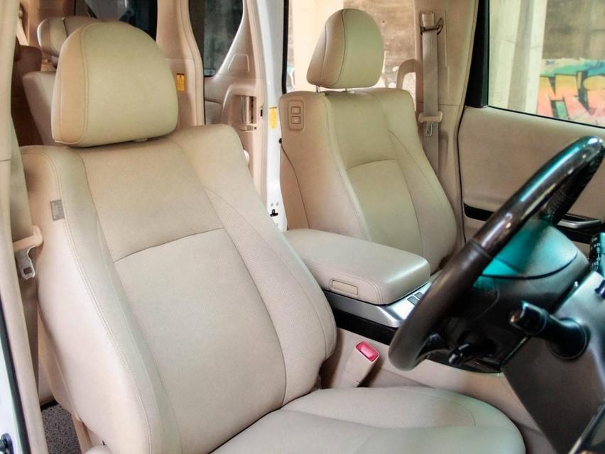 ขาย Toyota Alphard 2.4Hybrid ปี13 12