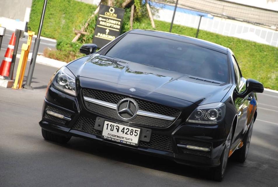 2012 Mercedes Benz SLK 200CGI AMG auto 3