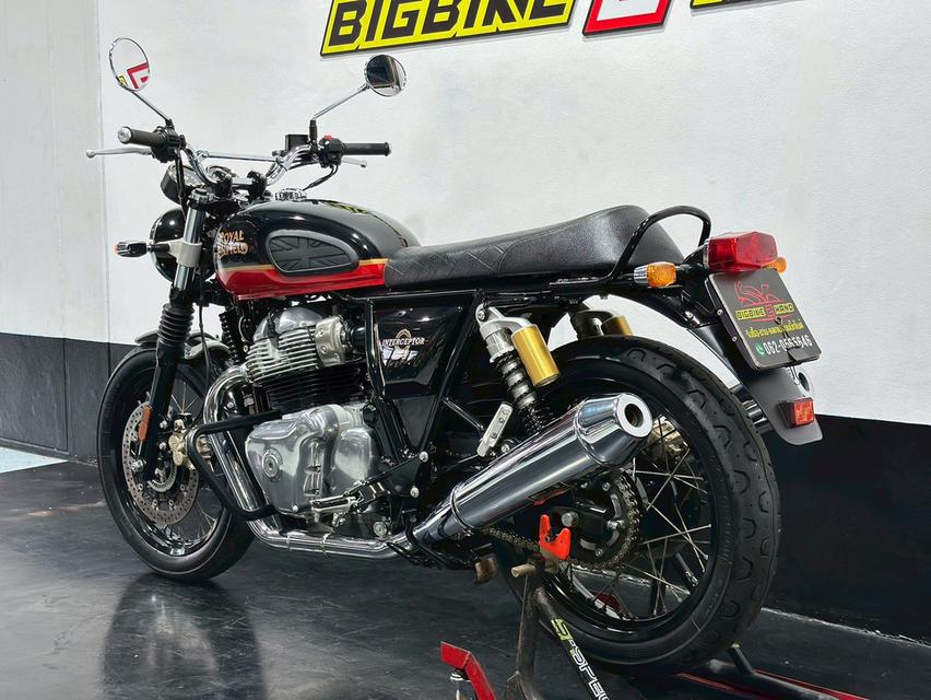 Royal Enfield INTERCEPTOR 650 BLACK 5