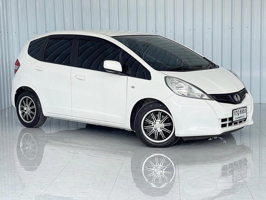 Honda Jazz 1.5SV I-Vtec GE เบนซิน เกียร์ออโต้  ปี2012
