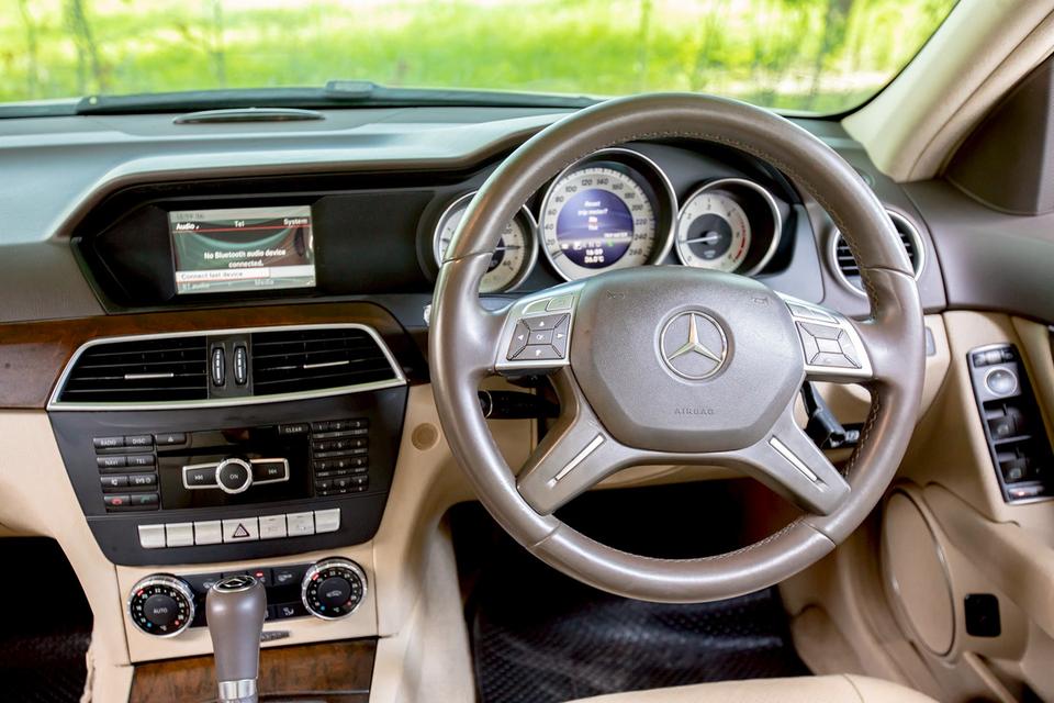 BENZ C-CLASS C220 CDI ELEGANCE ดีเซล ปี 2014 โฉม W204 สีขาว  16