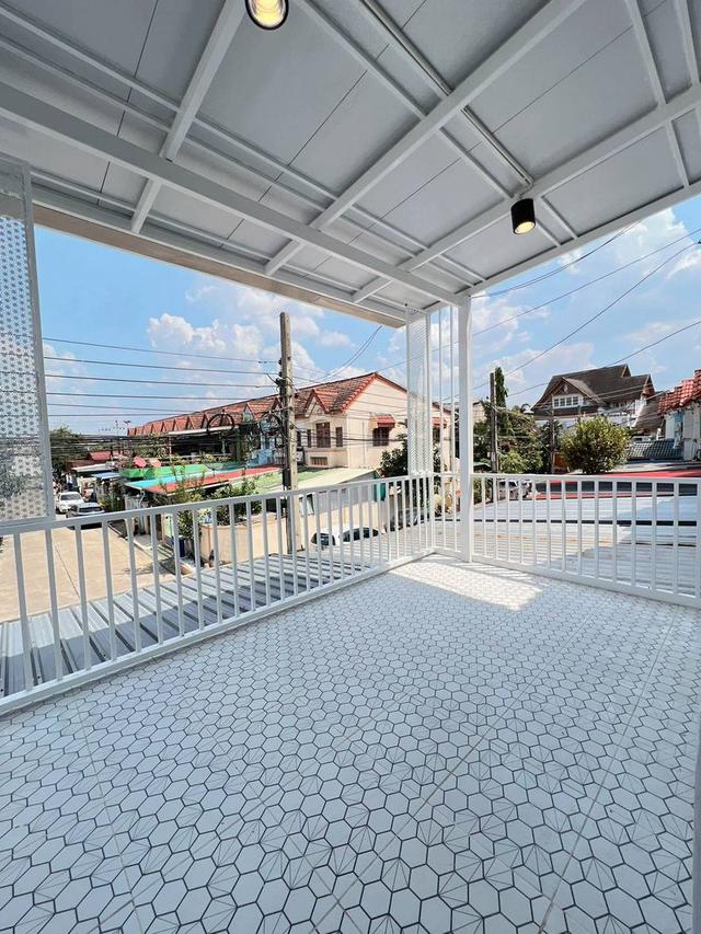 หมู่บ้านวงศ์ชัยนคร  บางรักใหญ่ นนทบุรีทาวน์เฮาส์ 2 ชั้น ทำเลติดรถไฟฟ้าสายสีม่วงสถานีบางรักใหญ่เพียง 800เมตร  ซอยป่าไม้อุทิศ บางรักใหญ่ นนทบุรี ทำเลดี 19