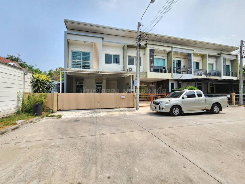 หมู่บ้านฮาบิเทีย เลียบคลองสอง 15