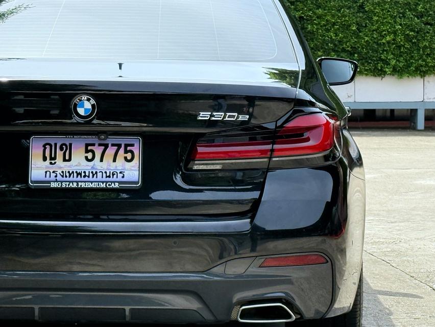 2022 BMW 530e MSPORT LCI รถมือเดียวออกป้ายแดง รถวิ่งน้อย เข้าศูนย์ทุกระยะ ไม่เคยมีอุบัติเหตุครับ 9