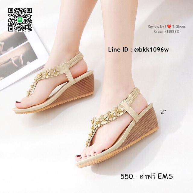 รองเท้ารัดส้น ส้นเตารีด สูง 2 นิ้ว หนังนิ่มอย่างดี ประดับดอก 1