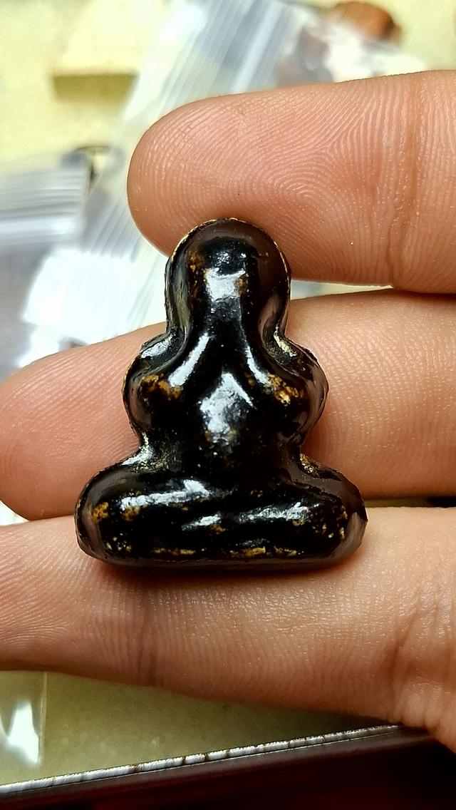 พระปิดตาหลวงปู่เอี่ยม รุ่น100ปี