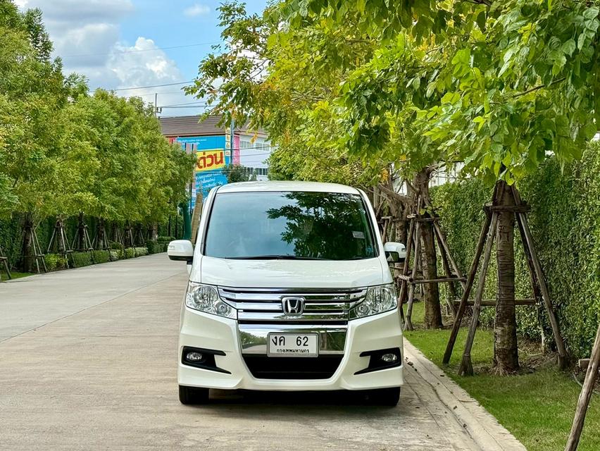HONDA STEPWGN #SPADA 2.0 ปี 2013 สีขาว รถครอบครัว สุดเอนกประสงค์ เจ้าของดูแลอย่างดี