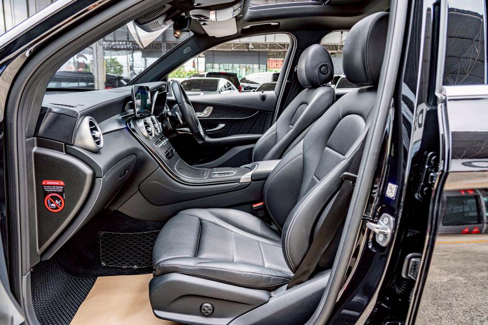 รหัสรถ NP7978 BENZ GLC 220d AMG 2020 14