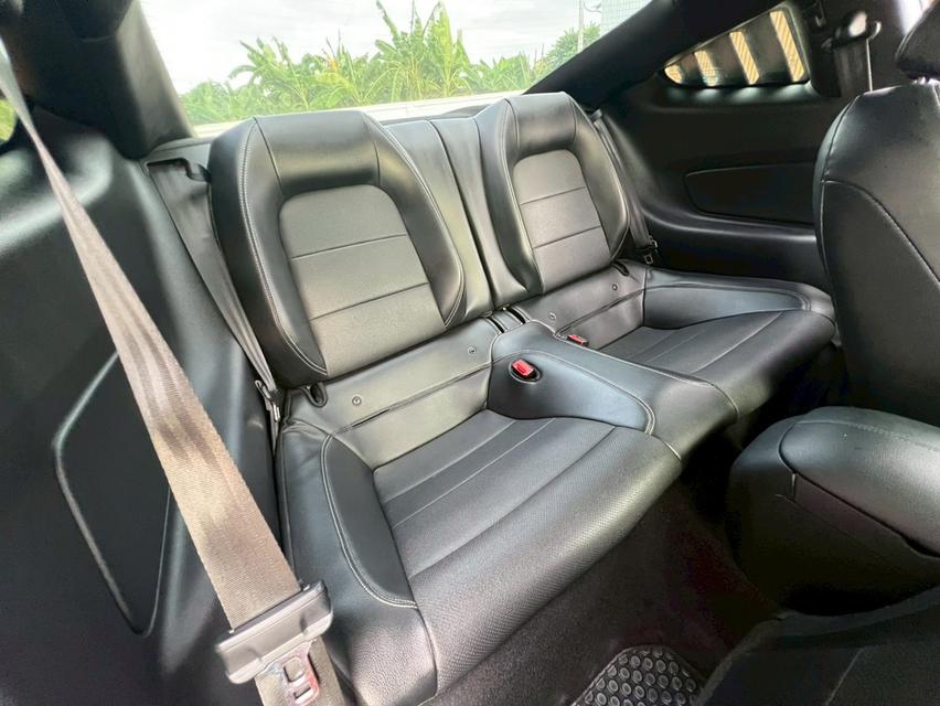 ปี 2020 FORD MUSTANG, 2.3 โฉม ปี15-ปัจจุบันสีส้ม เกียร์ออโต้ เครื่องเบนซิน 11