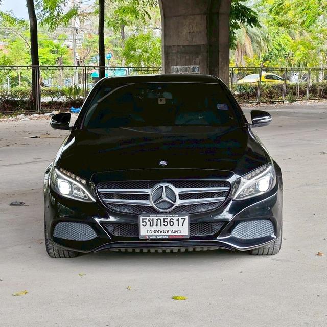 🚗 2019 Mercedes-Benz C200 Avantgarde Sedan AT รูปย่อยที่ 2
