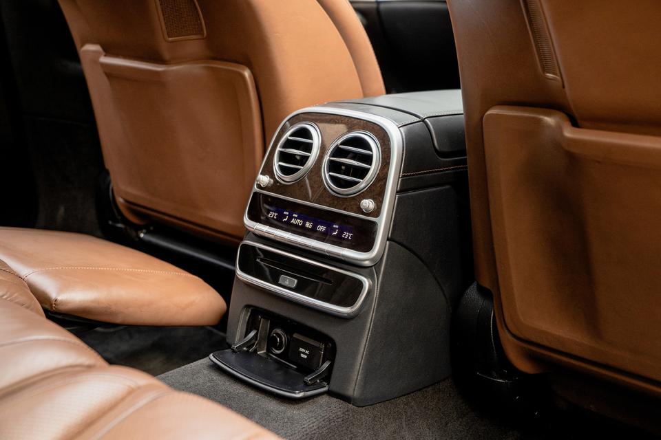 Mercedes-Benz S300 AMG Bluetec Hybrid ปี2014🌟𝐒𝟑𝟎𝟎 ดีเซล เข้าแล้วค่ะ!! วิ่งน้อยมากกก 5x,xxx km.⚡️ 9