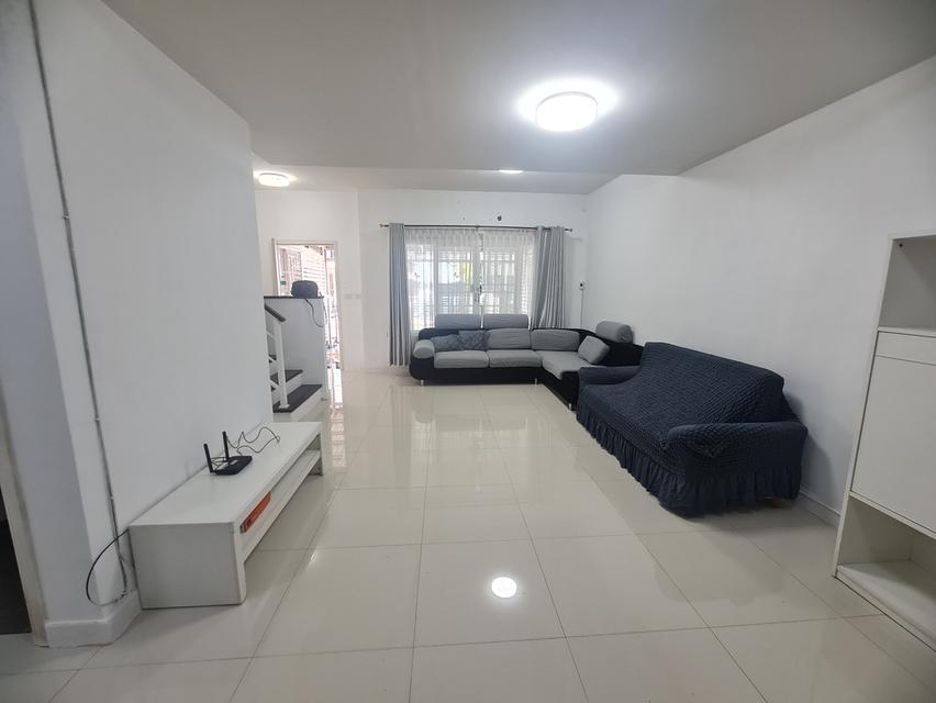 ‼️‼️ต้องกาขาย เดอะคอนเนค 22 รามอินทรา-มีนบุรี ✅️ขนาด21 ตร.ว.พื้นที่ใช้สอย 120 ตร.ม. ✅️3 ห้องนอน 2 ห้องน้ำ 2 ที่จอดรถ ✅️ติดถนนใหญ ใกล้ตลาดมีนบุรี ✅️ห้ 3