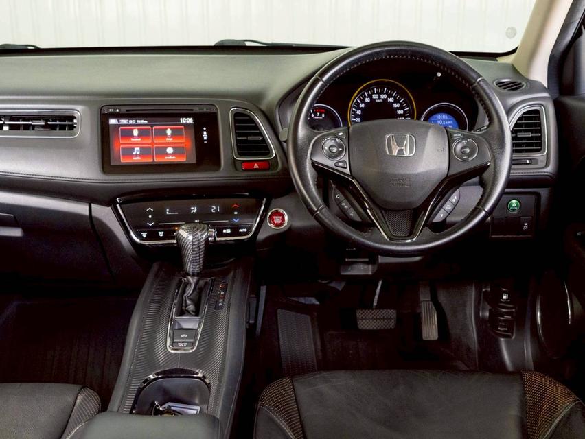 Honda HR-V 1.8E limited ปี จด 2016 7