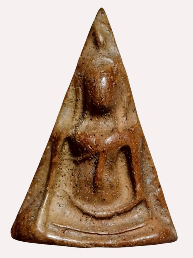 พระนางพญา เปิดให้บูชาจ้า