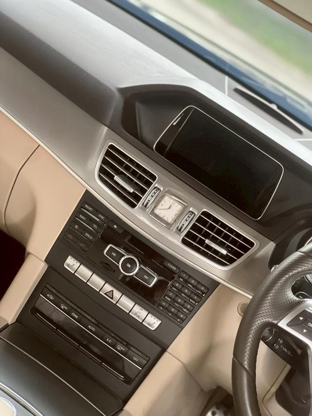 Benz E300 AMG Bluetec (W212) 2014 พร้อมใช้งาน 10