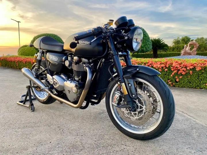 รีบขาย Triumph Thruxton R 3