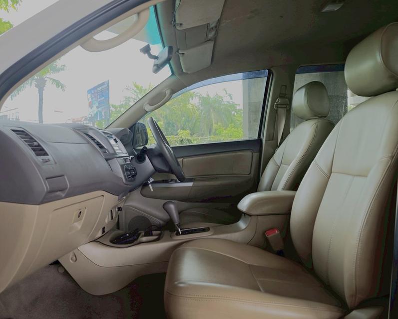 Toyota Hilux Vigo Champ 2.5 E Auto Pre-Runner ปี 2013 6
