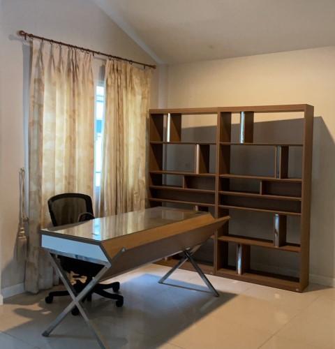 บ้านเดียวให้เช่าใกล้สนามบินสุวรรณภูมิ ม.มัณฑนา พระราม9-ศรีนครินทร์ มี3นอน 3น้ำ ตกแต่งสวย เฟอร์ครบพร้อมเข้าอยู่เช่า 55,00 3